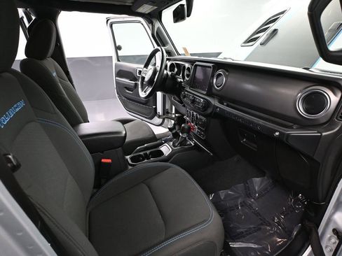 Used 2023 Jeep Wrangler Unlimited Rubicon 4xe w/ Steel Bumper Group image 46