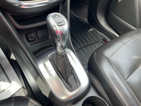 Used 2015 Buick Encore Leather FWD image 38
