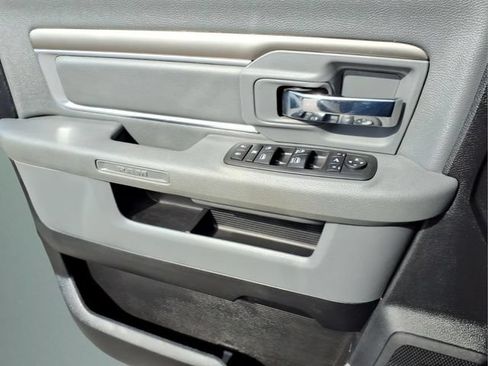 Used 2017 RAM 1500 Big Horn AWD/4WD image 9