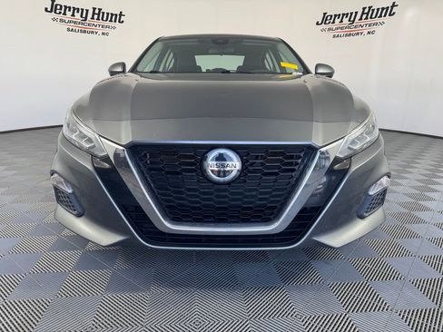 Used 2021 Nissan Altima 2.5 SV FWD image 5