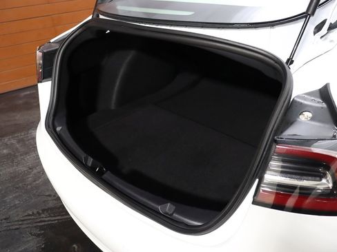 Used 2023 Tesla Model 3 Standard Range RWD image 52