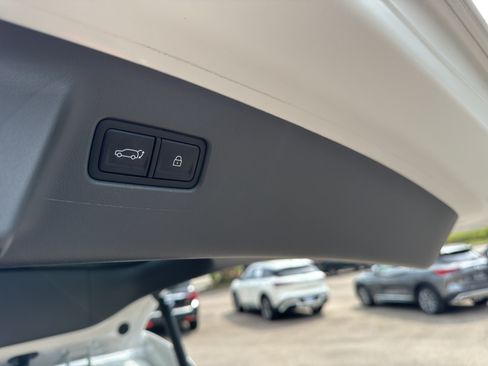 Used 2025 Hyundai Santa Fe Calligraphy AWD/4WD image 19
