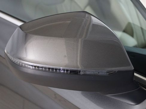 Certified 2025 Audi Q5 2.0T Premium image 26