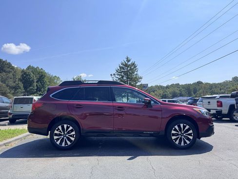 Used 2015 Subaru Outback 2.5i Limited AWD/4WD image 4