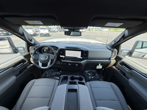 New 2026 GMC Sierra 2500 SLE w/ SLE Value Package; AWD/4WD image 19