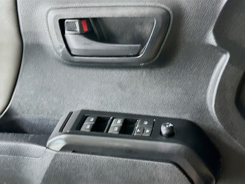 Used 2023 Toyota Tacoma SR w/ SR Convenience Package RWD image 15