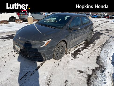 Used 2023 Toyota Corolla SE image 1