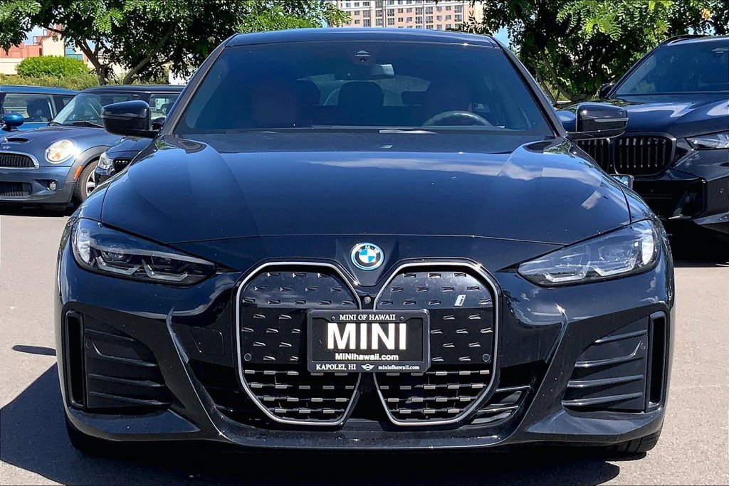 Used 2023 BMW i4 eDrive40 w/ M Sport Package RWD image 3
