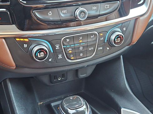 Certified 2019 Chevrolet Traverse High Country w/ LPO, Floor Liner Package AWD/4WD image 23