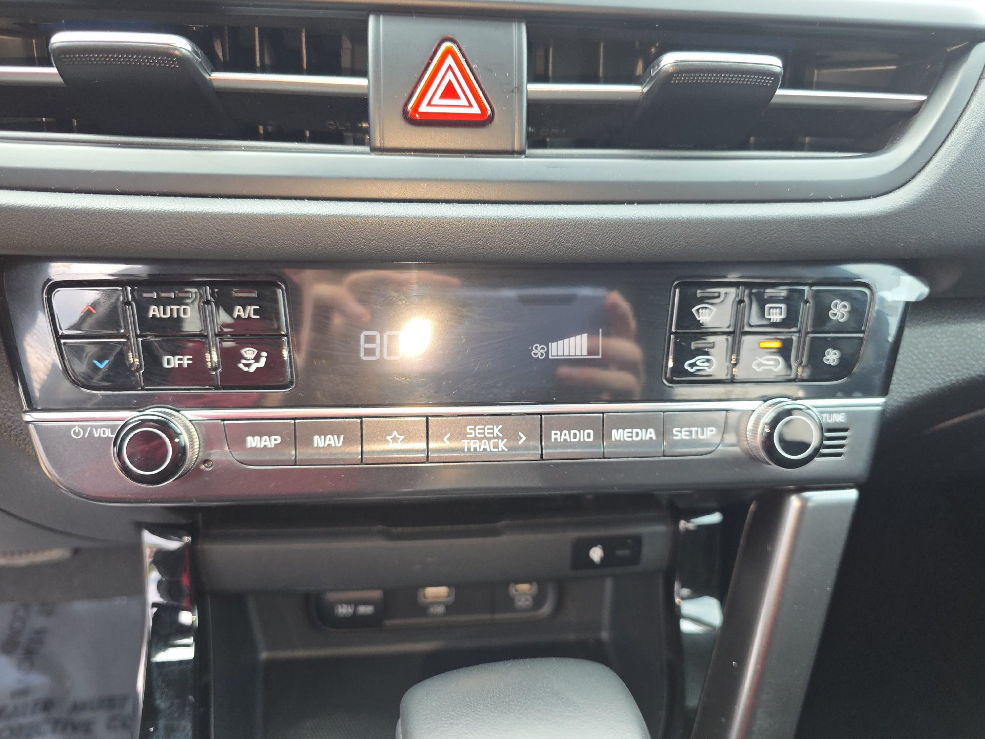 Used 2024 Kia Seltos EX FWD image 23