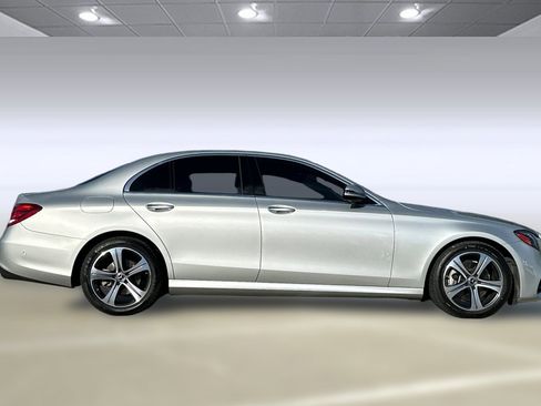 Used 2018 Mercedes-Benz E 300 E 300 image 8