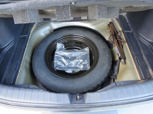 Used 2010 Honda CR-V EX image 19