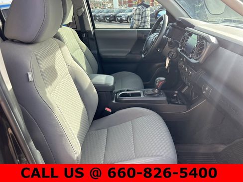 Used 2021 Toyota Tacoma SR image 9