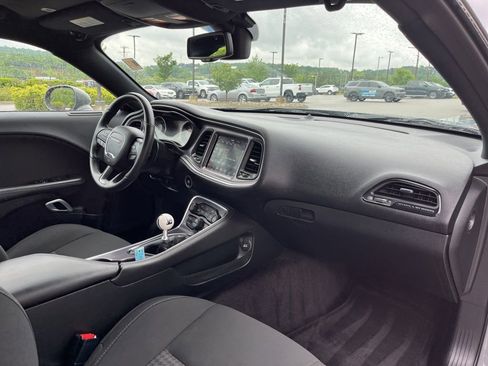 Used 2018 Dodge Challenger R/T Scat Pack RWD image 23