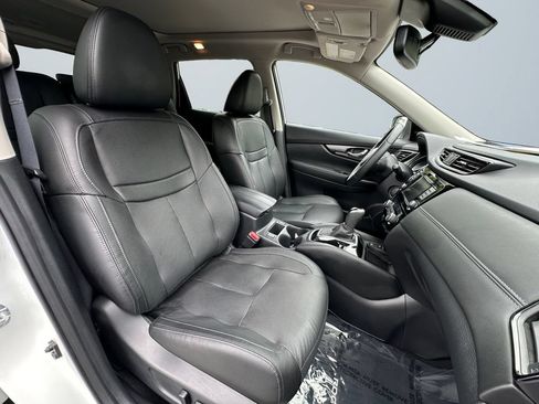 Used 2020 Nissan Rogue SL w/ Premium Package AWD/4WD image 15