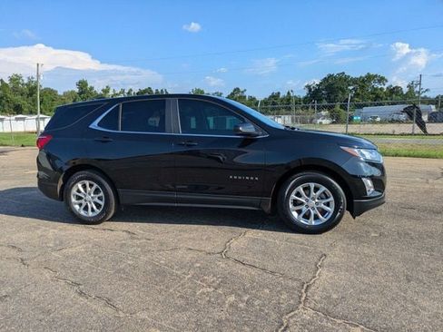 Used 2021 Chevrolet Equinox LT w/ Driver Convenience Package FWD image 3