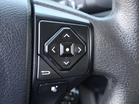 Used 2020 Toyota Tacoma SR image 23