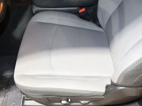 Used 2019 RAM 3500 Big Horn image 31