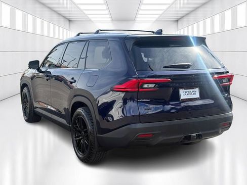 Used 2024 Toyota Grand Highlander AWD image 7