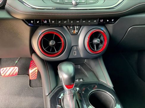 Certified 2020 Chevrolet Blazer RS AWD/4WD image 32