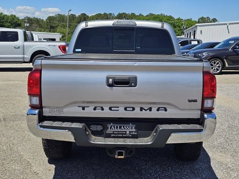 Used 2019 Toyota Tacoma TRD Off-Road RWD image 11