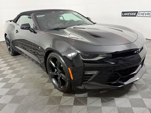 Used 2018 Chevrolet Camaro SS RWD image 8