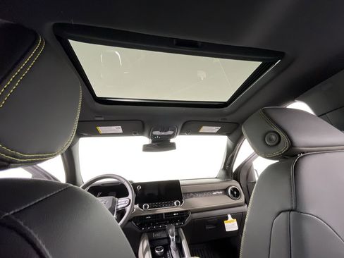 New 2026 Chevrolet Colorado ZR2 w/ Technology Package image 77