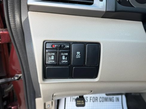 Used 2016 Honda Odyssey SE image 54