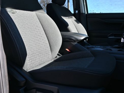 Used 2024 Ford Ranger XLT image 32