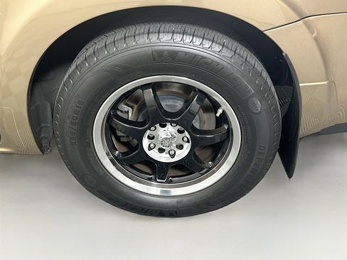 Used 2004 Nissan Quest SL w/ (HTD) 3.5 SL Upgrade Pkg image 11