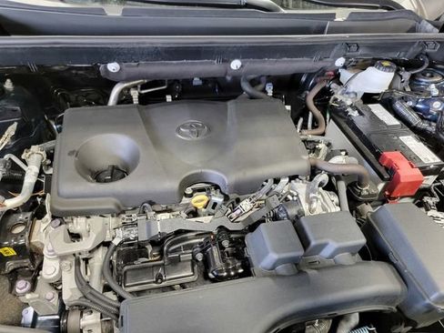 Used 2023 Toyota RAV4 XLE AWD/4WD image 33