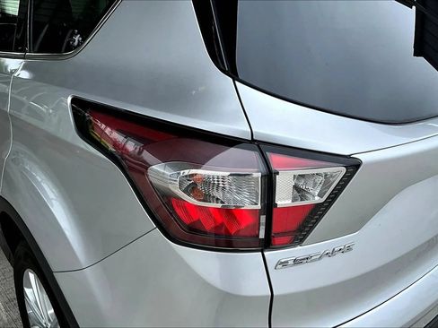 Used 2017 Ford Escape SE FWD image 20