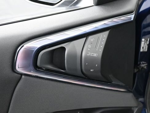 Used 2025 BMW X3 xDrive30i image 17