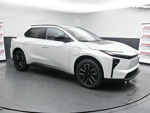 New 2026 Toyota bZ XLE Plus image 2
