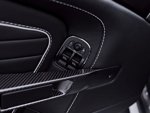 Used 2016 Aston Martin DB9 GT RWD image 53