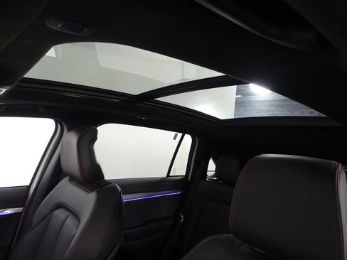 Used 2024 Jeep Wagoneer Launch Edition image 11