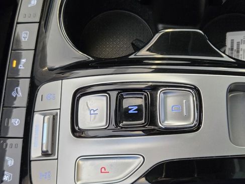 Used 2024 Hyundai Tucson Limited image 44