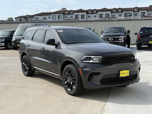 New 2025 Dodge Durango GT w/ Blacktop Package image 2