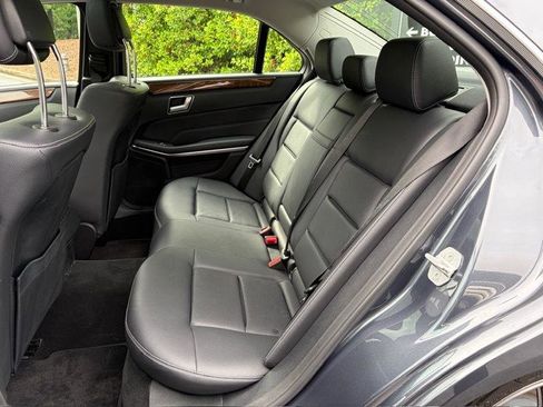 Used 2014 Mercedes-Benz E 350 Sedan image 33