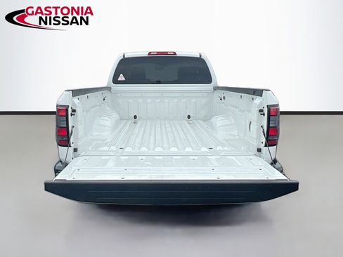 Used 2024 Nissan Frontier S image 29