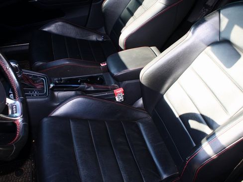 Used 2016 Volkswagen GTI Autobahn w/ Lighting Package (SEL) image 4