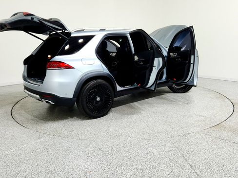 Used 2023 Mercedes-Benz GLE 350 4MATIC w/ Premium Package image 7
