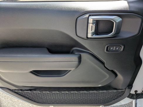 New 2026 Jeep Gladiator Sport image 14