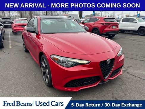 Used 2019 Alfa Romeo Giulia Ti Sport w/ Quick Order Package 22S Sport image 1