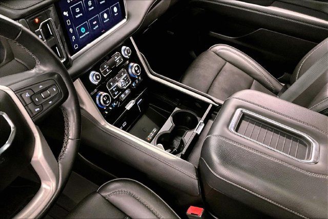 Used 2023 GMC Yukon Denali w/ LPO, Floor Liner Package AWD/4WD image 16