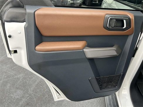 Used 2023 Ford Bronco Outer Banks image 19