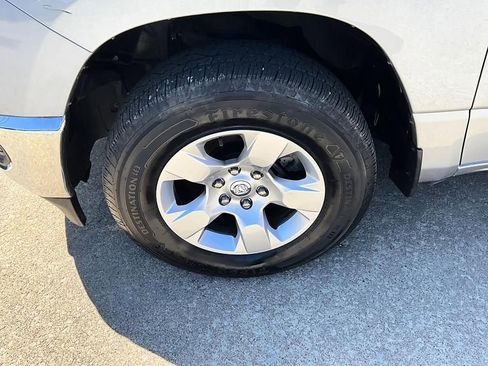 Used 2020 RAM 1500 Big Horn AWD/4WD image 10