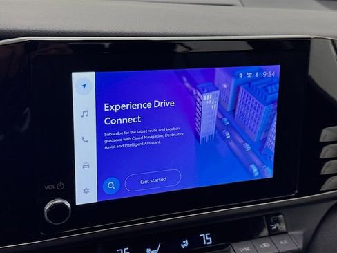 Used 2025 Toyota Camry LE image 13