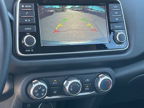 Certified 2025 Nissan Kicks Play S image 23