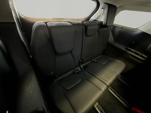 Used 2025 Kia Carnival SX Prestige FWD image 26